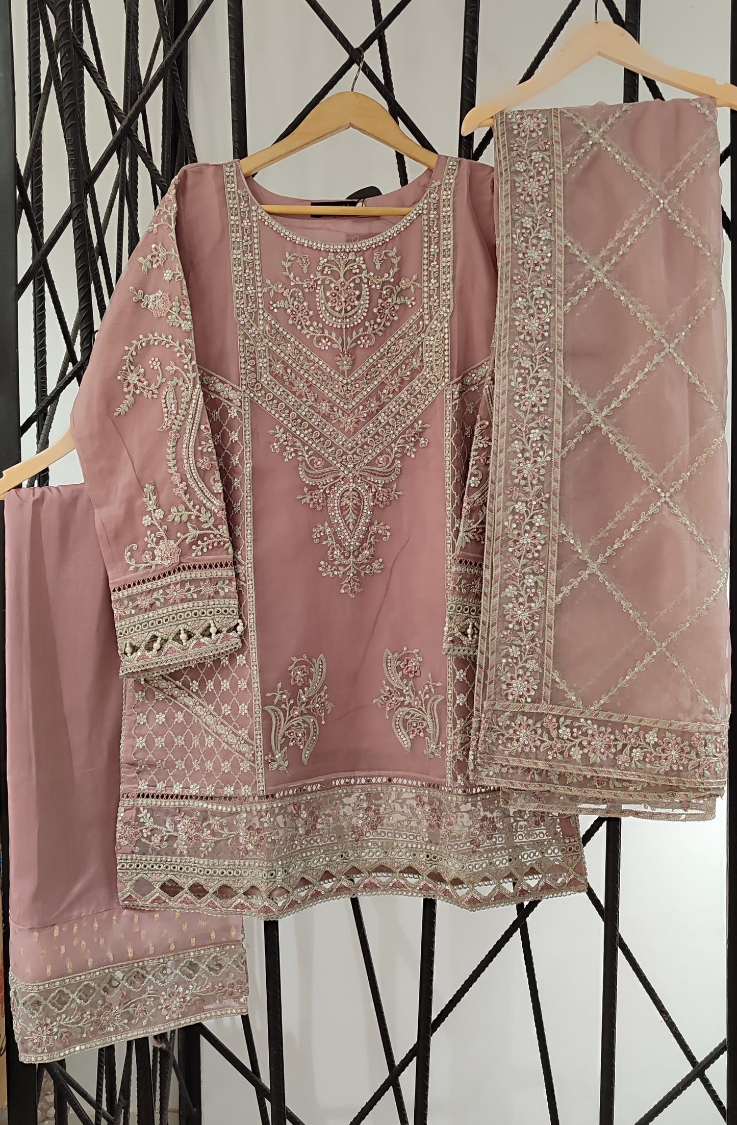 MAHPARA LUXURY EMB ORGANZA FORMAL 3PEC