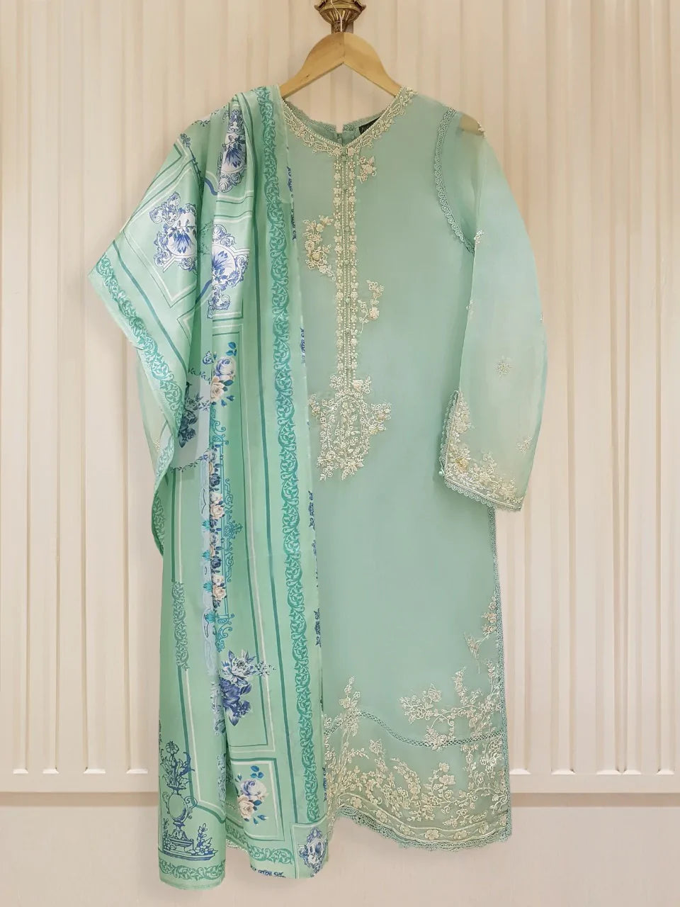 AGHA NOORTWO PIECE PURE ORGANZA S105261