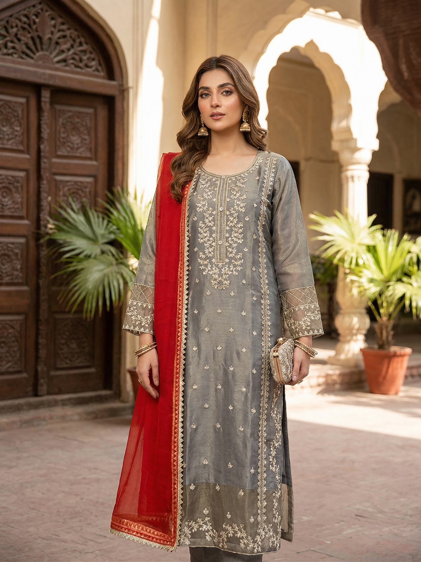 Elegant Festive 2-Piece Embroidered Organza Suit