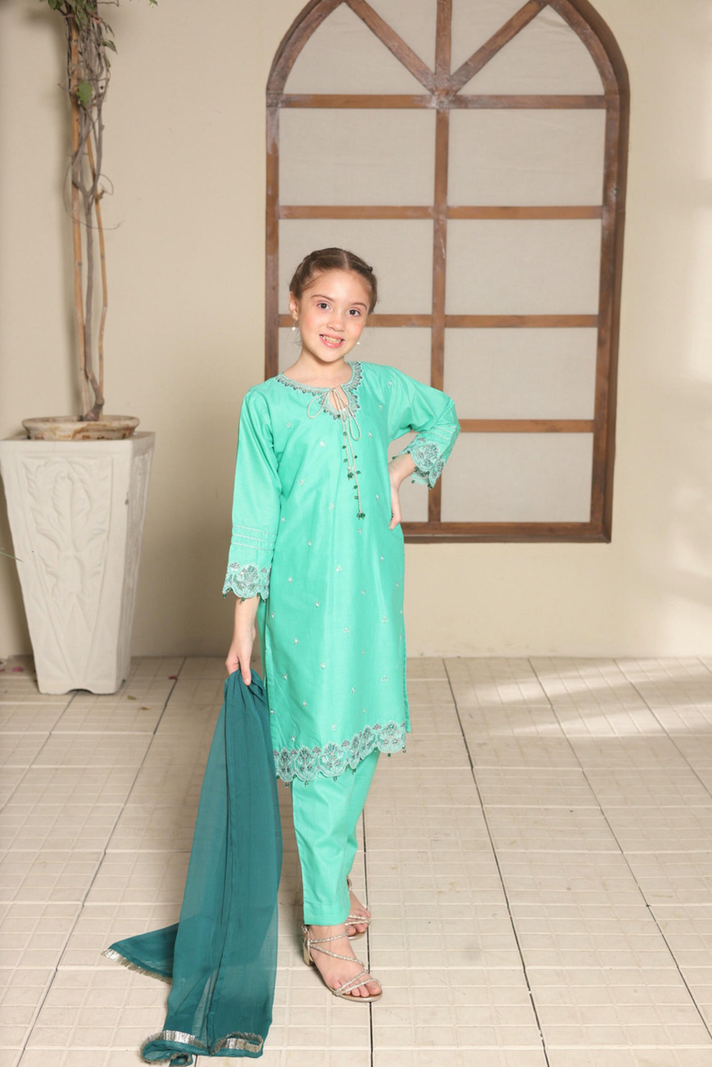SHANZEY Nat Khat Guriya Embroidered 3piece Cotton suit