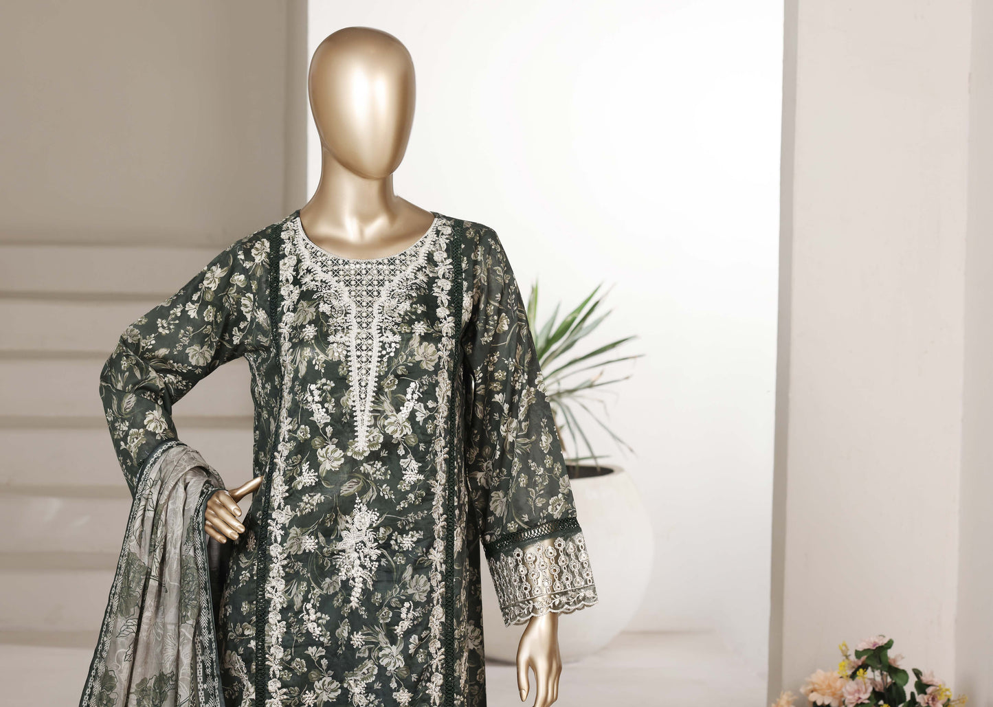 SADABAHAR SIGNATURE EMBROIDERED FESTIVE STITCHED 3-PIECE COLLECTION