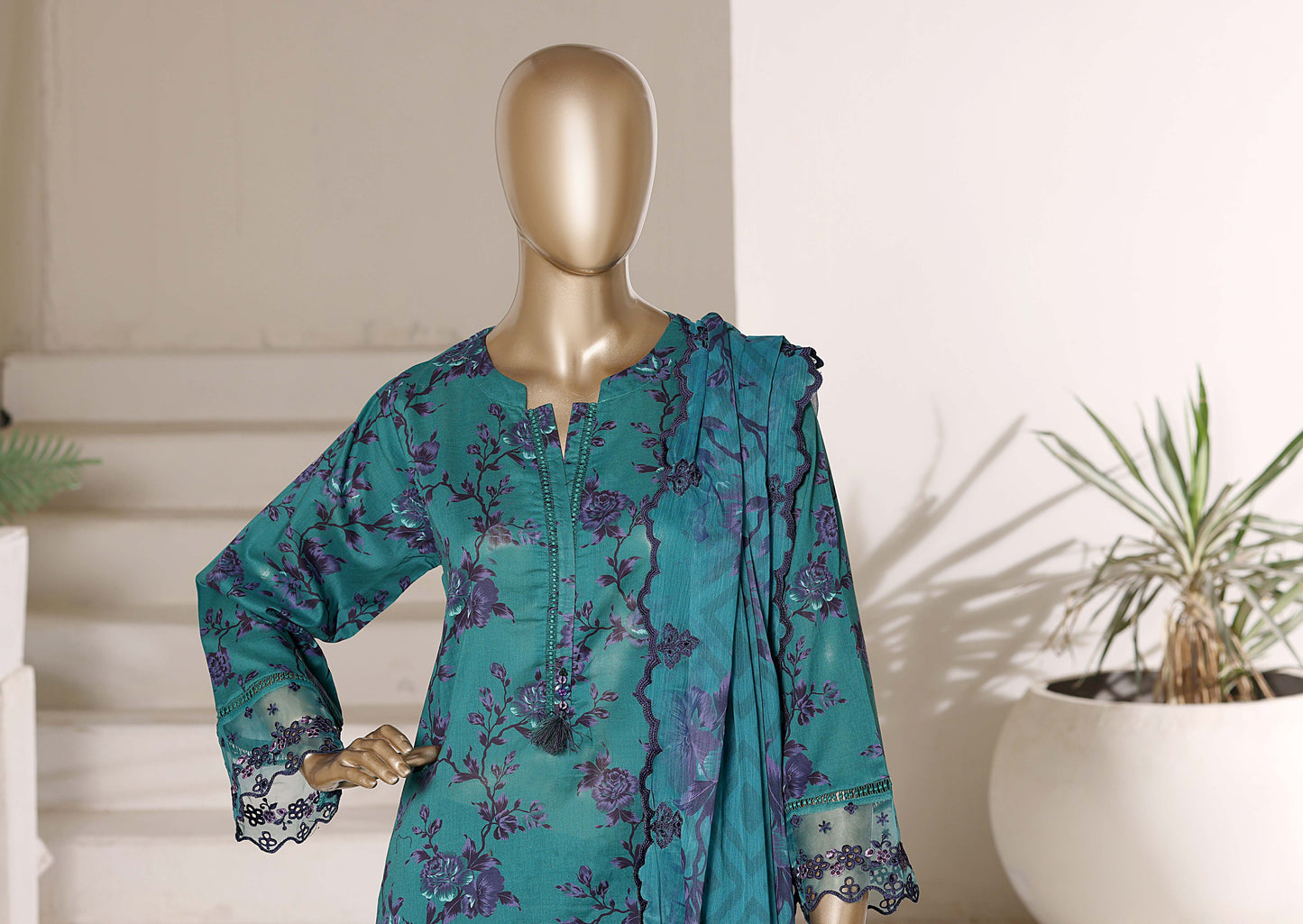 Sadabahar Signature Embroidered Stitched 3 Piece Suit festive collection