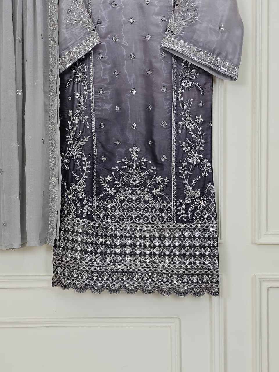 Grey Double Tone Sheesha Silk Luxury Pret 3-Piece Suit