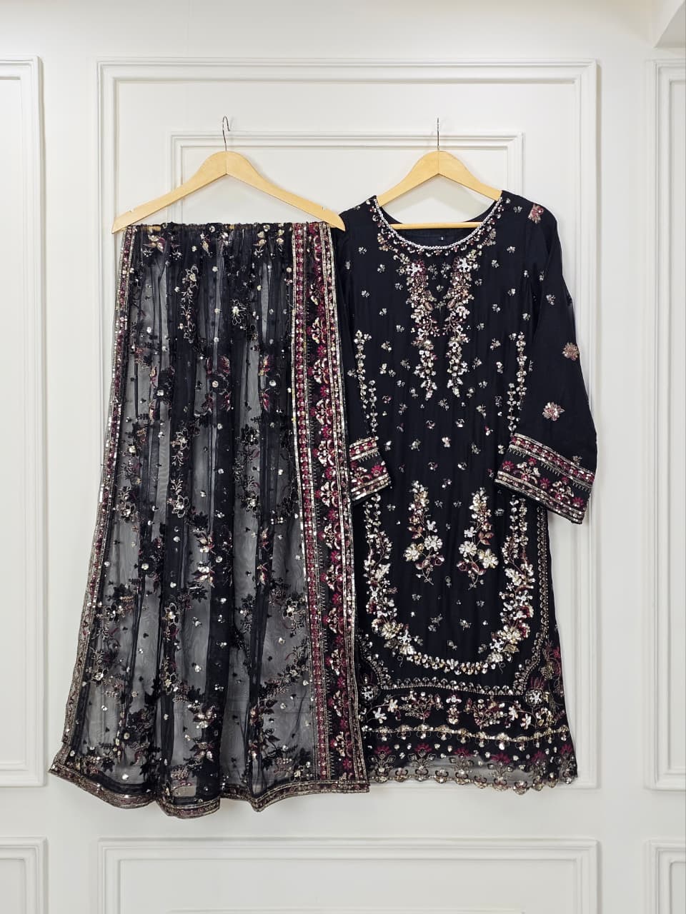 Black Luxury Embroidered Crinkle Chiffon 3-Piece Formal Suit