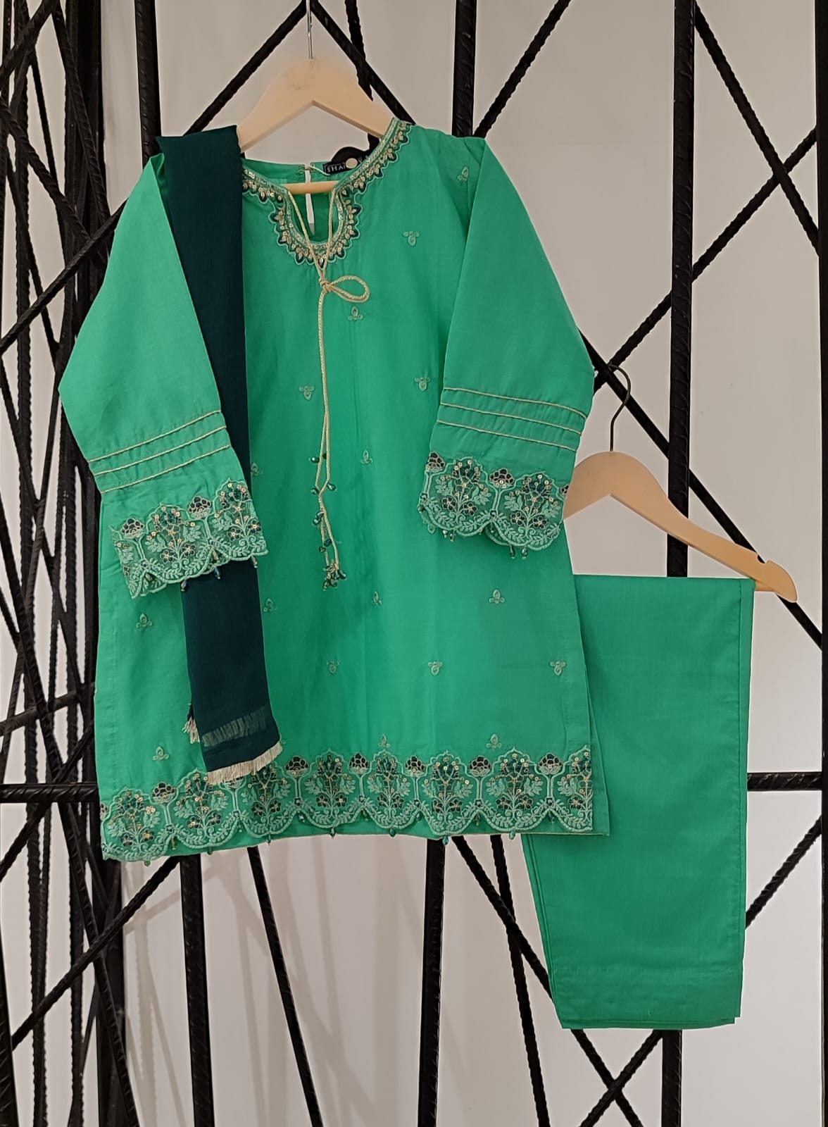 SHANZEY Nat Khat Guriya Embroidered 3piece Cotton suit