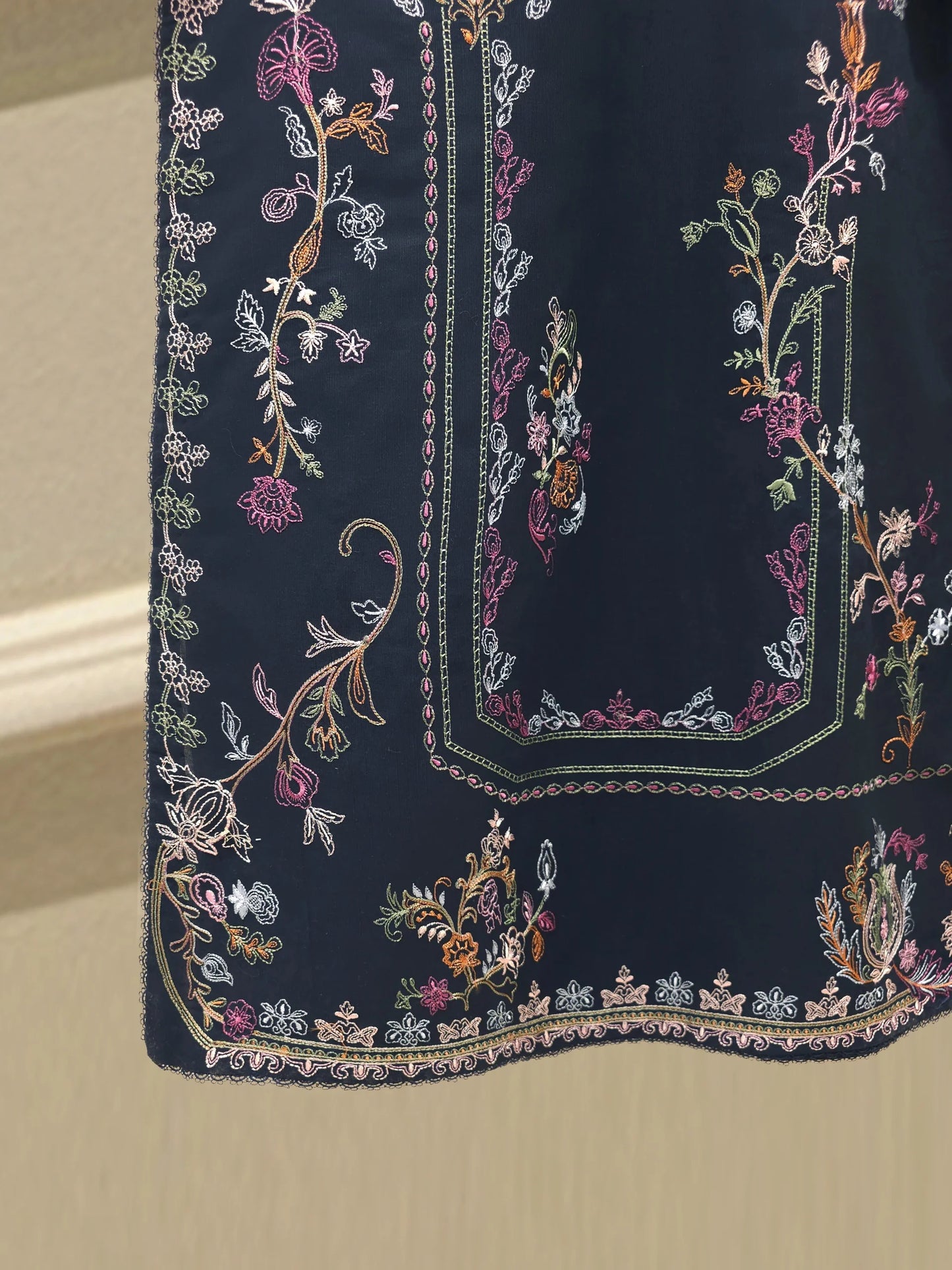 2 Piece - Embroidered Khaddar Suit S112582