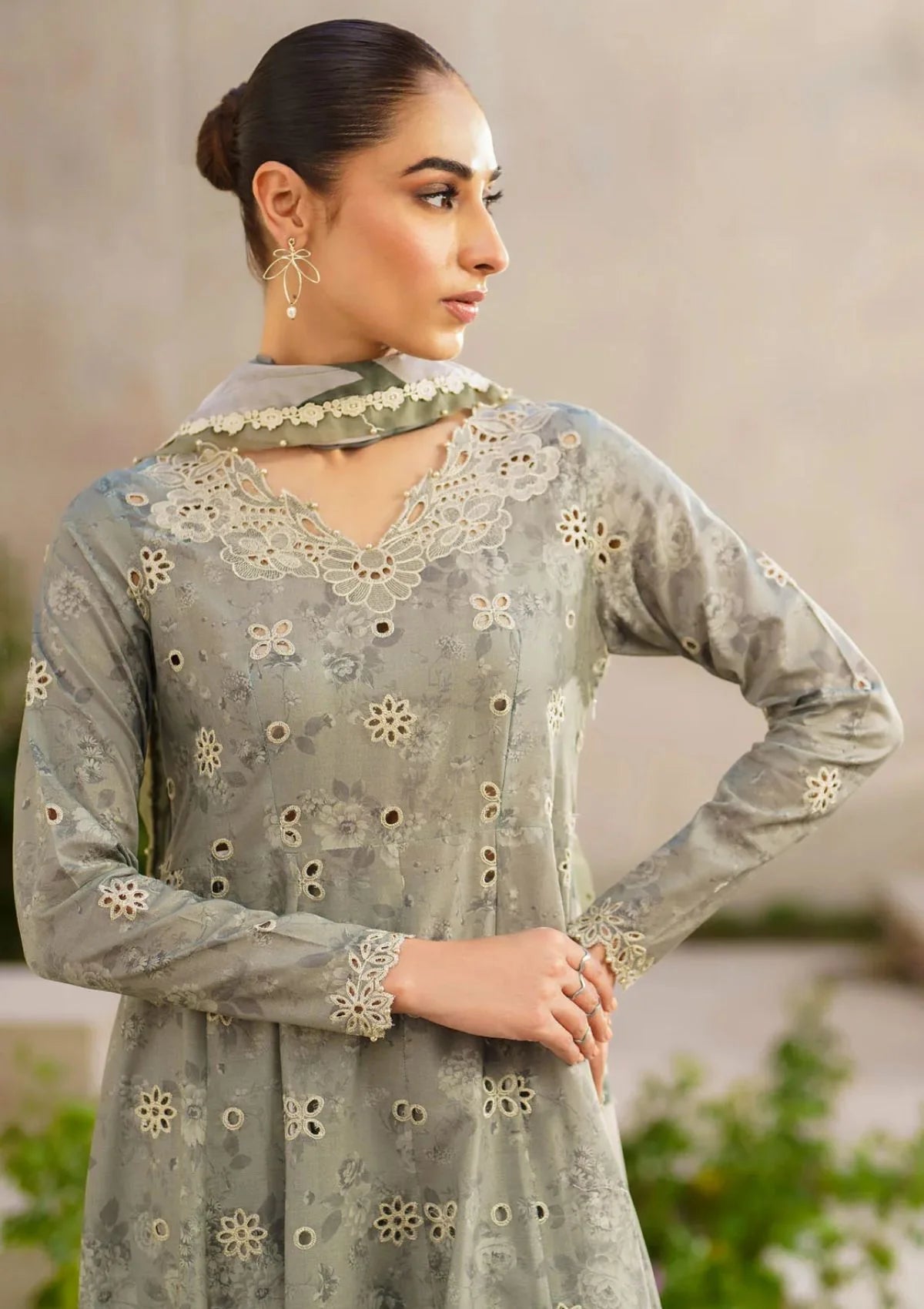 Iznik Lawn Collection - - Festive 24 - SFL#10 - SERENITY